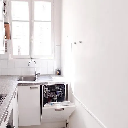 Apartment Cozy Appartment 15 Paris